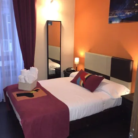 Hotel Plebiscito 3*