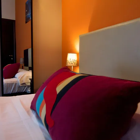 Plebiscito Hotel Nápoles